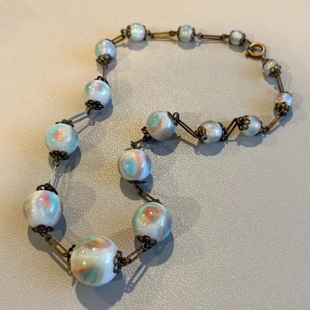 Vintage Iridescent Pastel Swirl Marbled Glass Bead Necklace Chain 17.5 Graduated